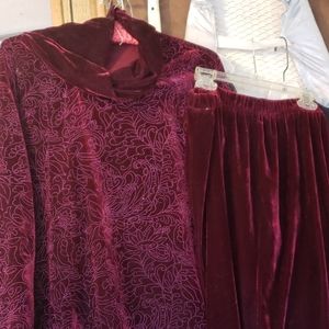 Beautiful Coldwater Creek two piece outfit. Cowl n